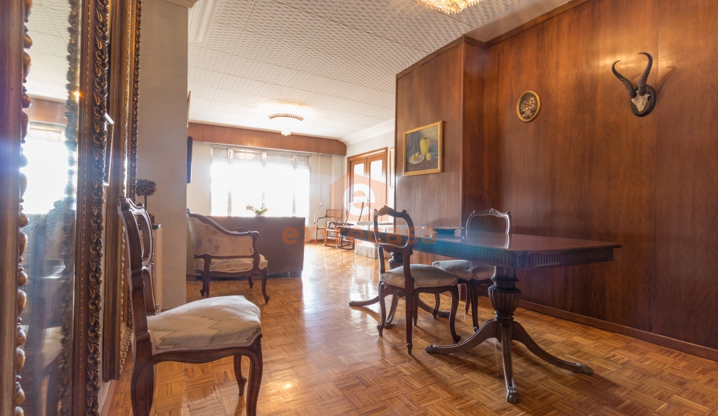 Piso de 5 habitaciones