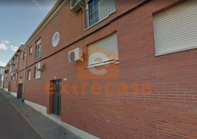 Plaza de garaje + trastero en venta