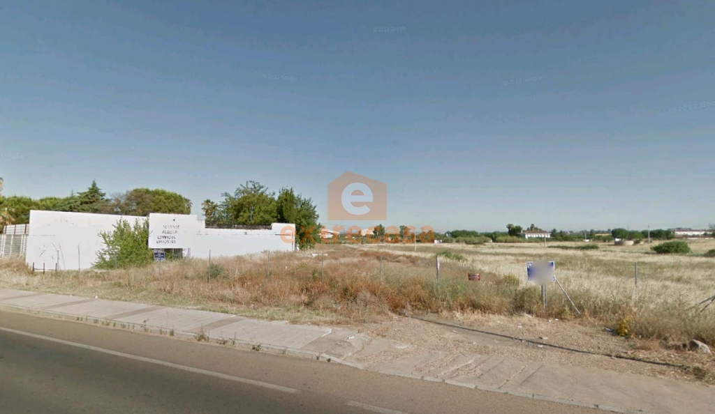 Terreno en venta en Carretera de Olivenza