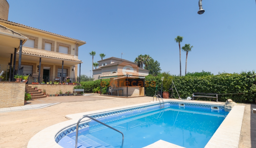 Exclusivo chalet en venta en Las Vaguadas