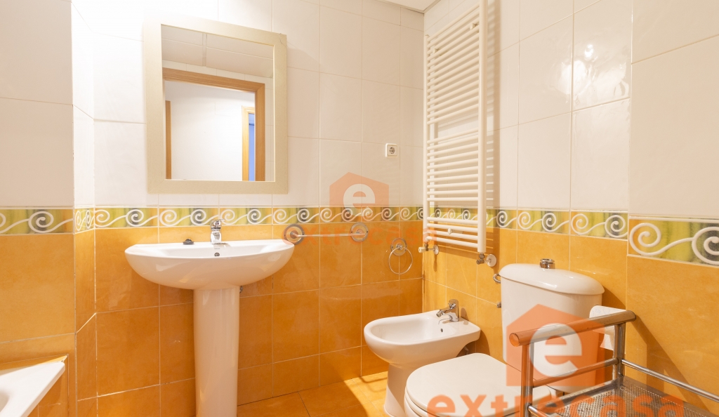 Piso en alquiler en Pardaleras