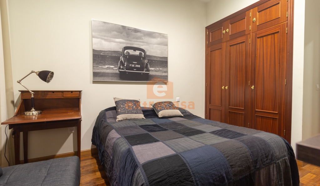 Apartamento en alquiler en Casco Antiguo con plaza de garaje