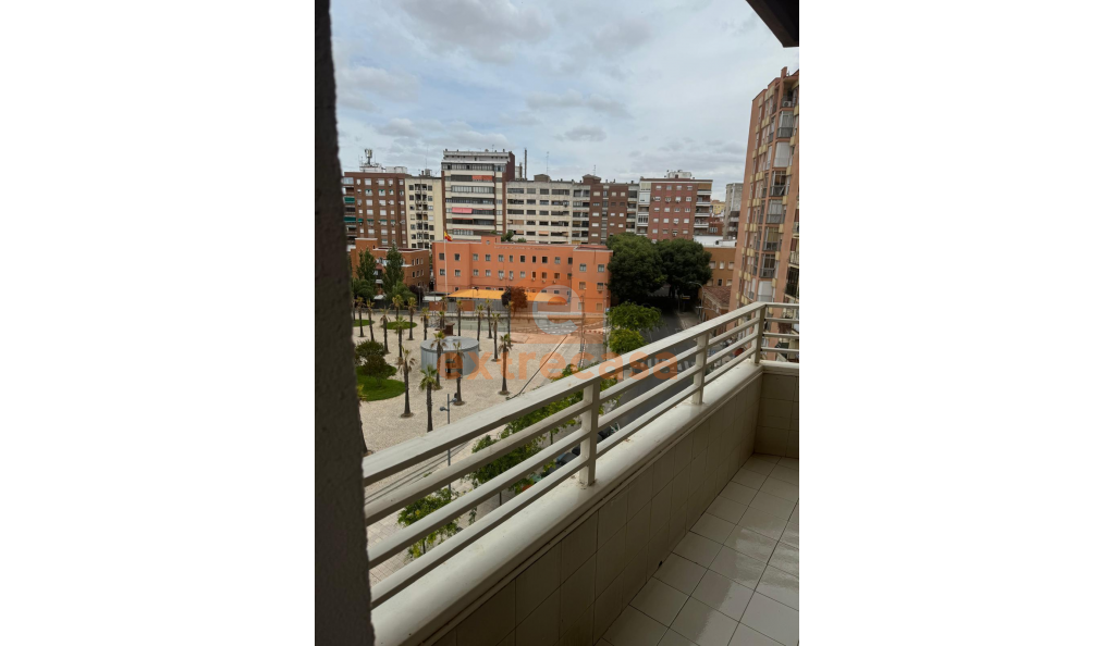 Piso en alquiler en pleno centro, junto a El Corte Inglés