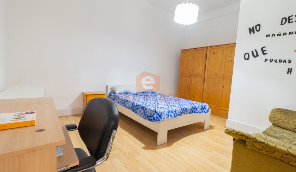Piso en alquiler zona Casco Antiguo