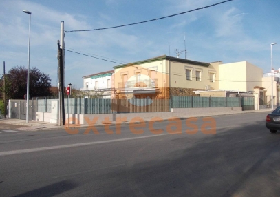 Chalet en venta en la Urbanización Guadiana