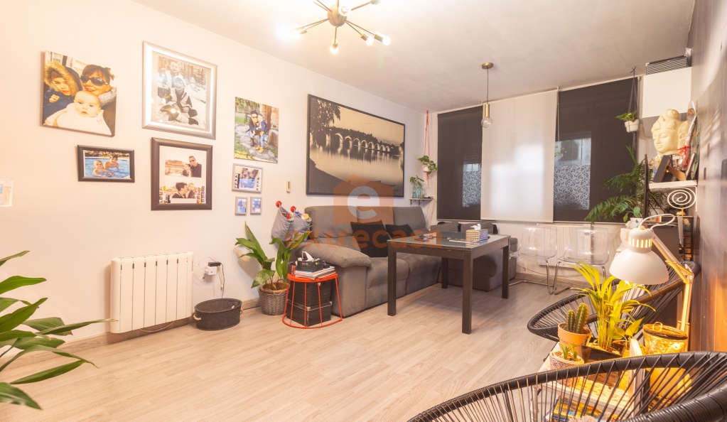 Piso en venta en Cuartón Cortijo con garaje incluido