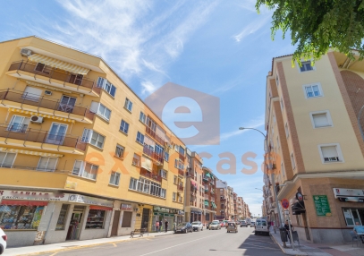 Apartamento amueblado con 2 habitaciones en San Roque