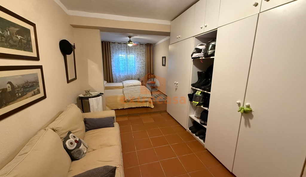 Chalet con parcela de 7.500 metros en Crta. de Sevilla
