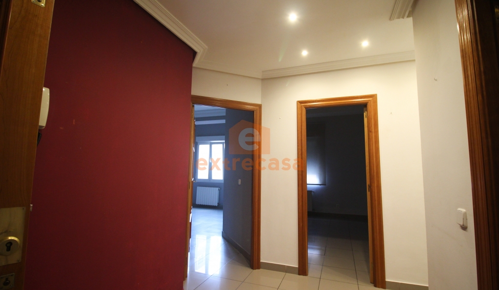 Piso sin amueblar en pleno Centro