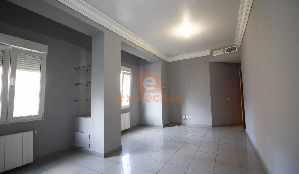 Piso sin amueblar en pleno Centro