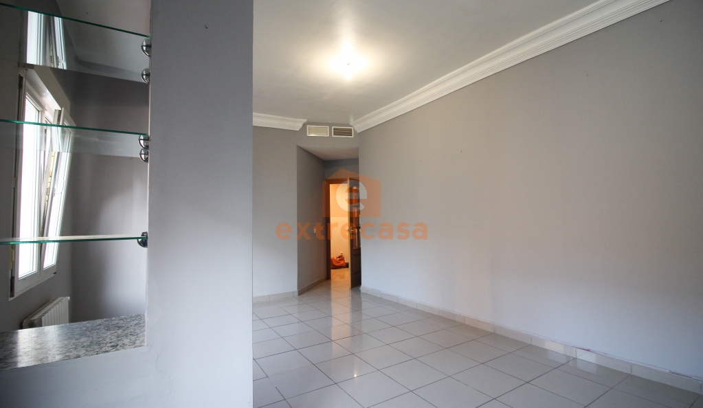 Piso sin amueblar en pleno Centro