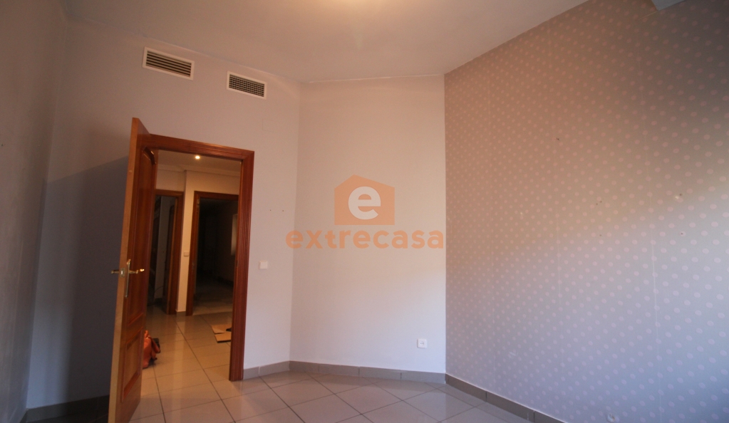 Piso sin amueblar en pleno Centro