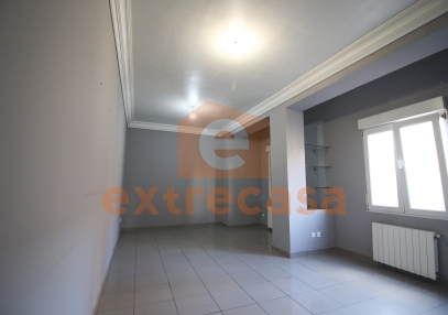 Piso sin amueblar en pleno Centro