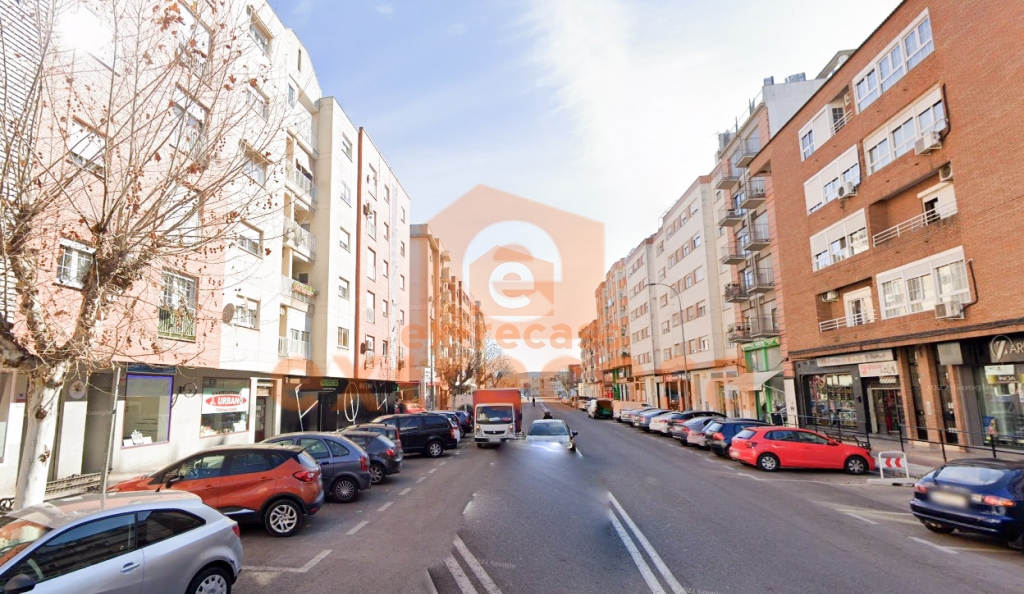 Alquiler de Local Comercial en la avenida de San Roque