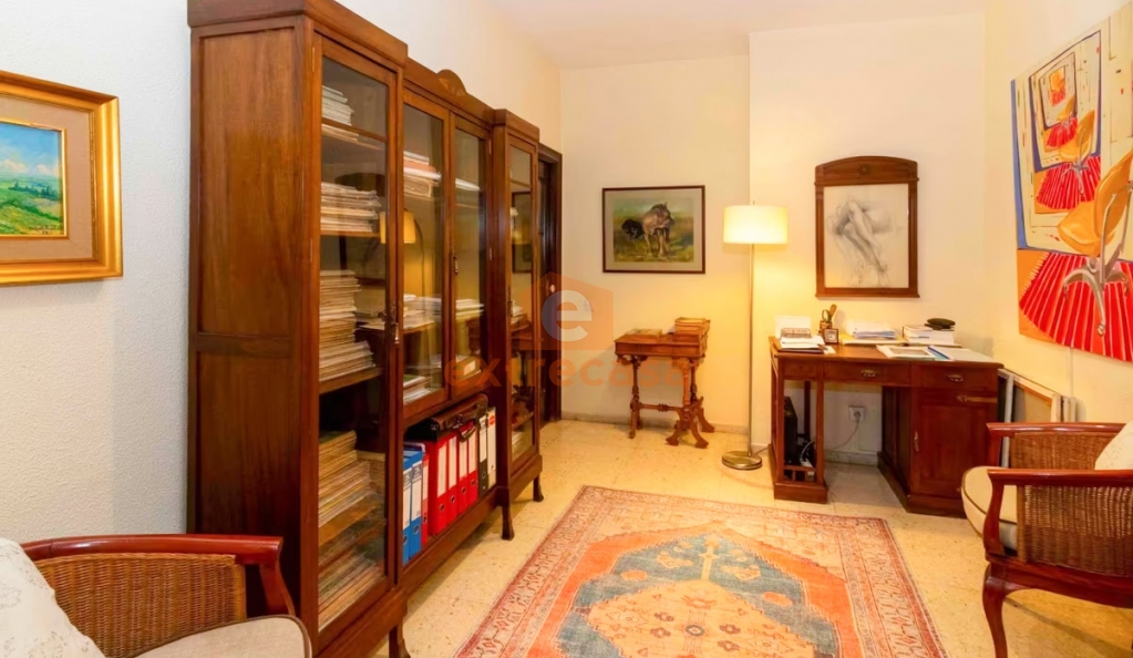 Venta de un amplio piso en pleno Centro de Badajoz