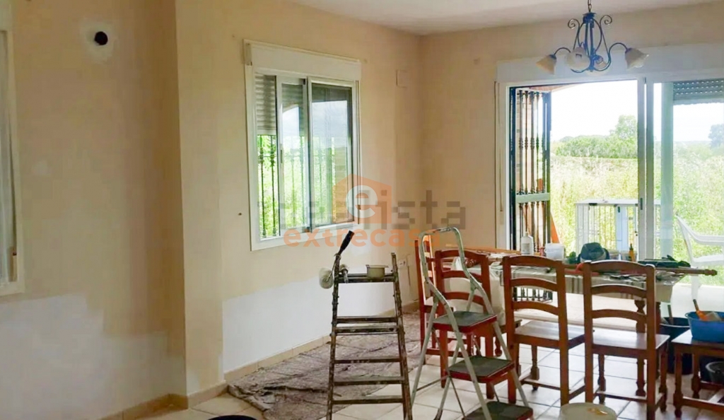 Chalet en Alquiler sin amueblar en Dehesilla del Calamón en Badajoz