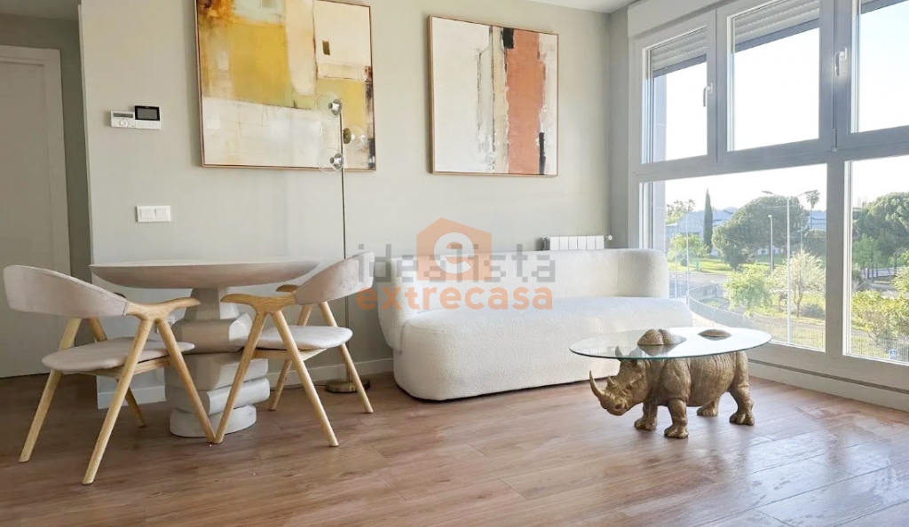 Apartamento en alquiler amueblado a estrenar en frente de la Universidad
