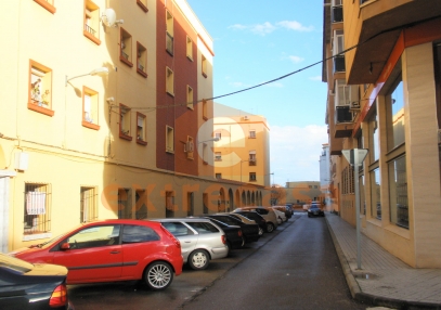 Venta de piso A REFORMAR en Pardaleras Badajoz