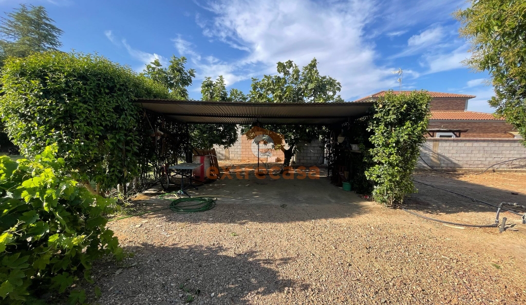 Alquiler de chalet amueblado en Campomanes Badajoz