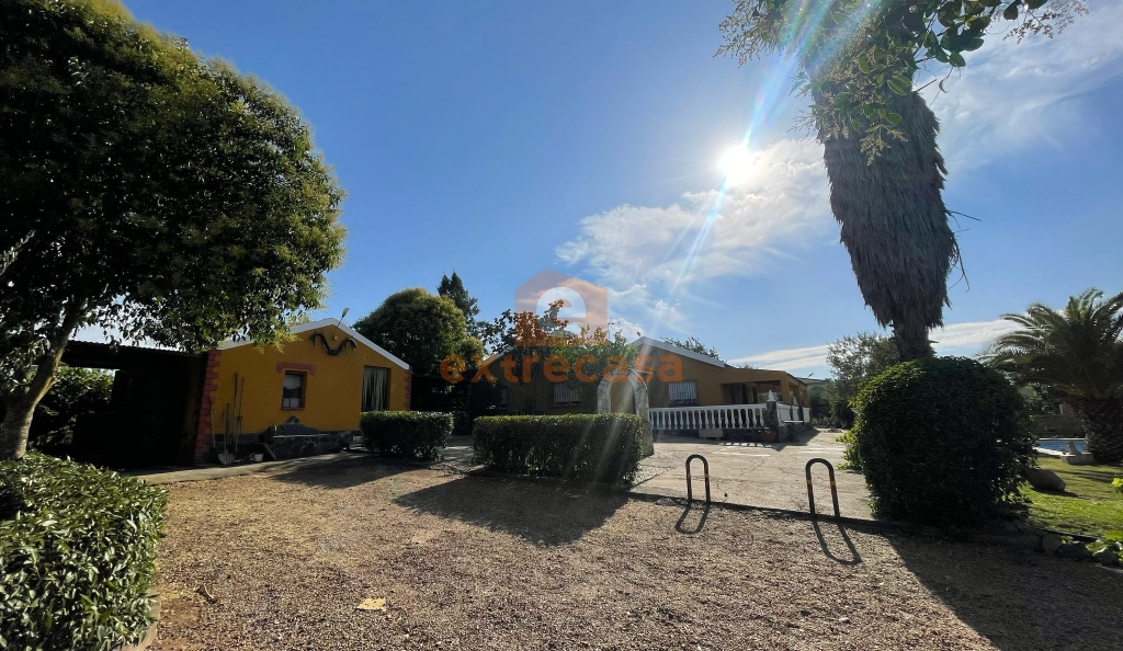 Alquiler de chalet amueblado en Campomanes Badajoz