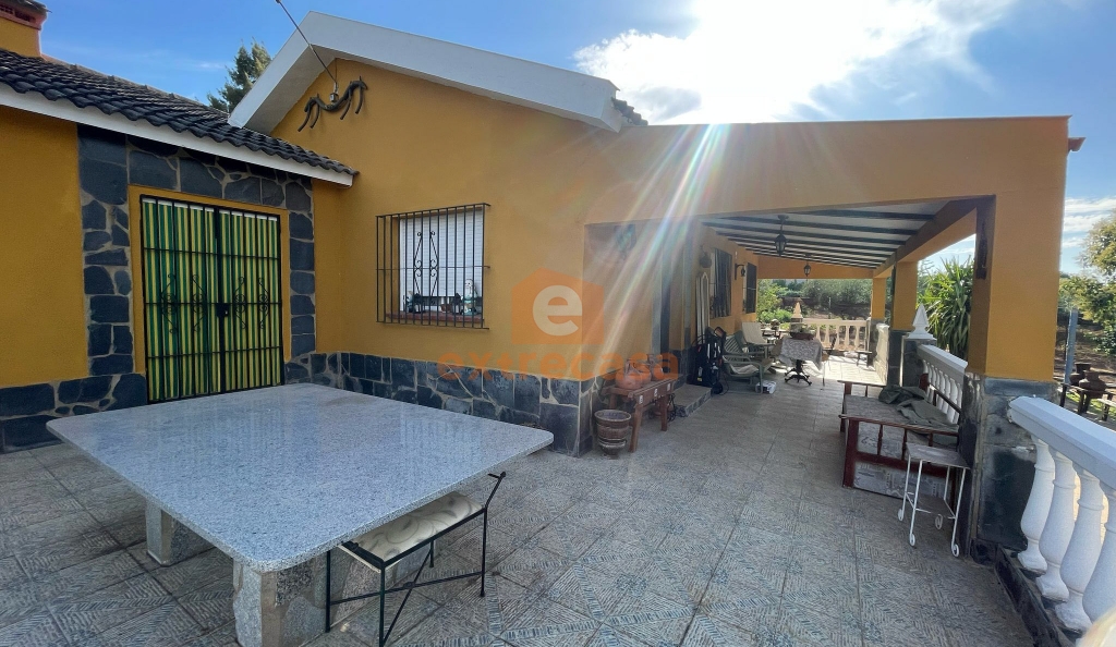 Alquiler de chalet amueblado en Campomanes Badajoz
