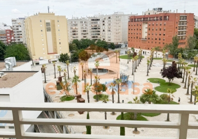 Piso en alquiler en pleno centro, junto a El Corte Inglés