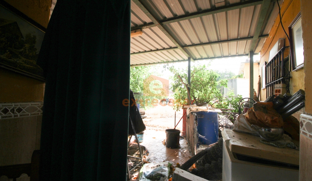 Venta de una parcela con vivienda en Botoa