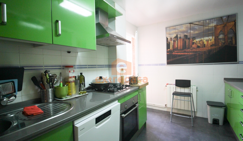 Venta de un piso 4 habitaciones en María Auxiliadora