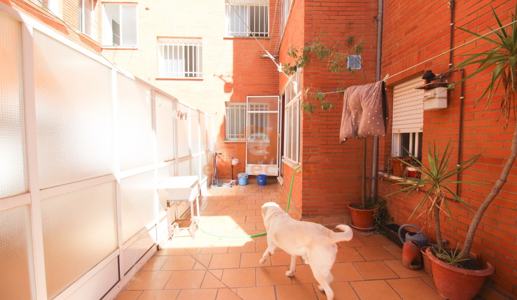 Venta de un piso 4 habitaciones en María Auxiliadora