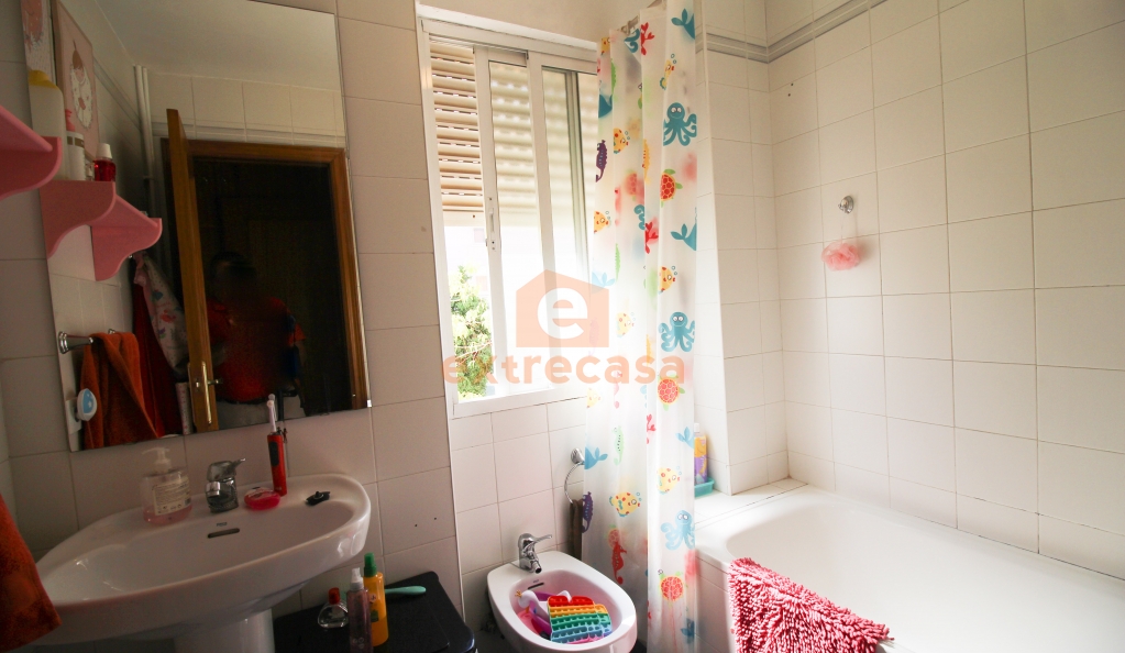 Venta de un piso 4 habitaciones en María Auxiliadora