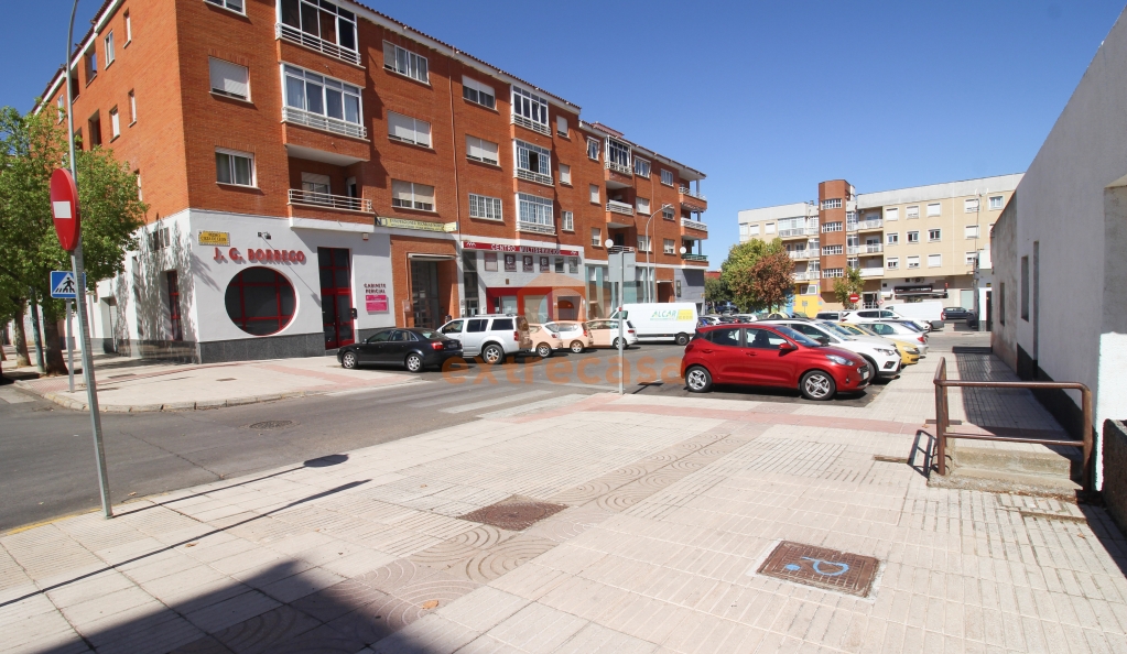 Venta de un piso 4 habitaciones en María Auxiliadora