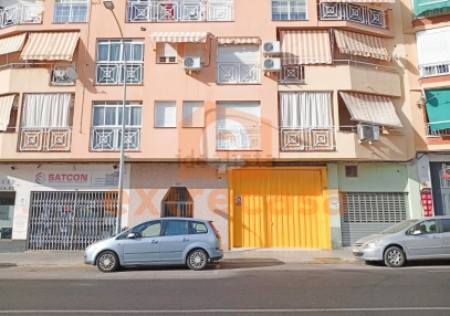 Alquiler de Local Comercial en San Roque Badajoz