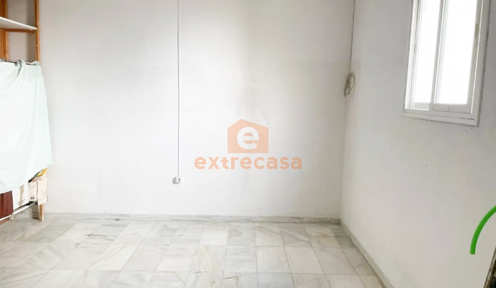 Alquiler de Local Comercial en pleno centro de Badajoz