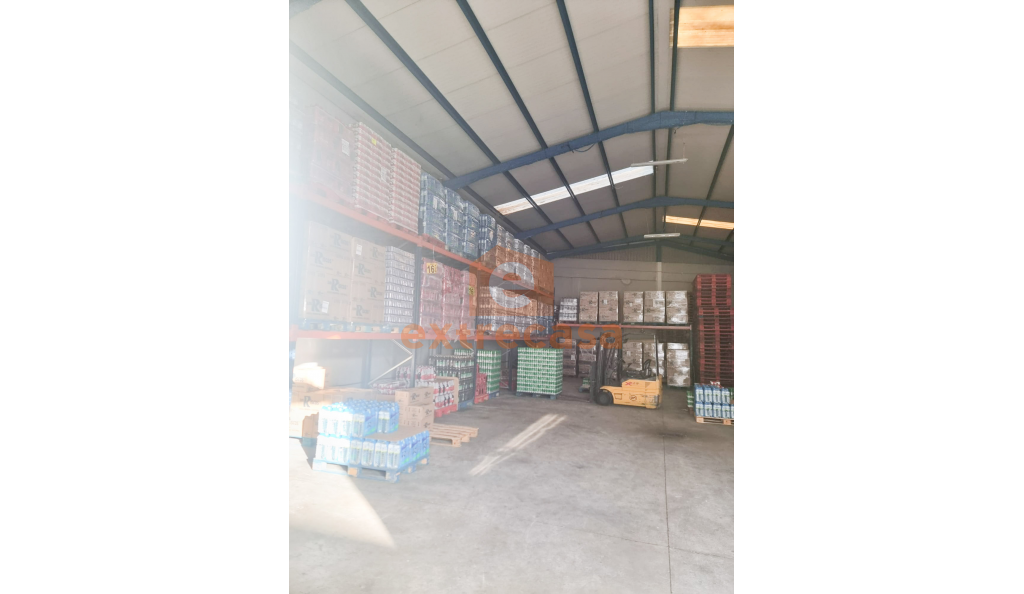 Venta de Nave Industrial en Badajoz Capital