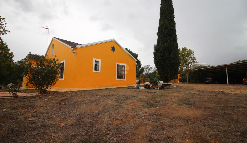 Venta de chalet en Badajoz