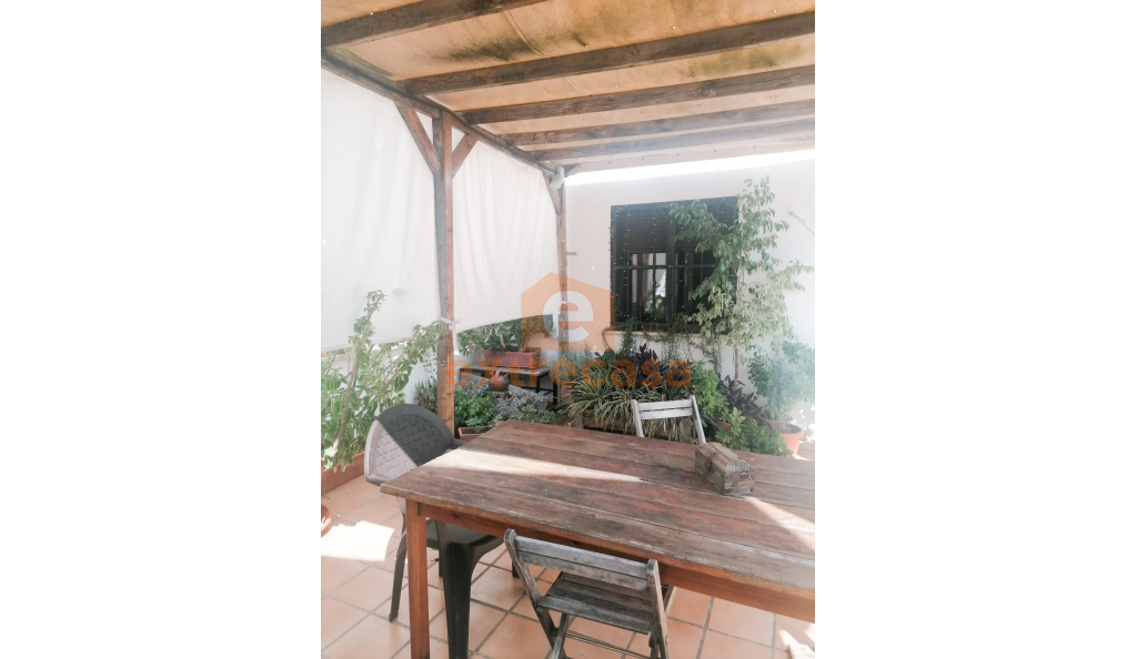 Piso en venta en Casco Antiguo con gran patio de 37 m²