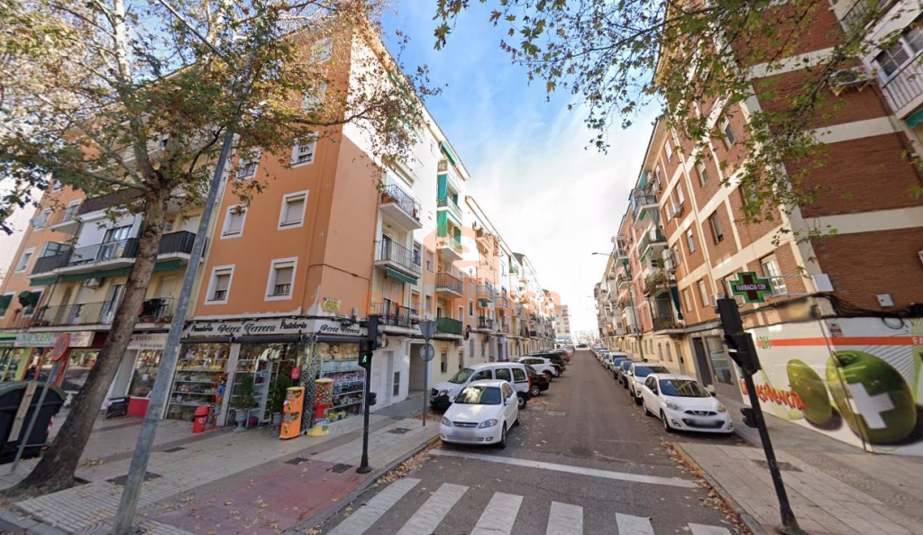 Venta de piso en Altozano Badajoz