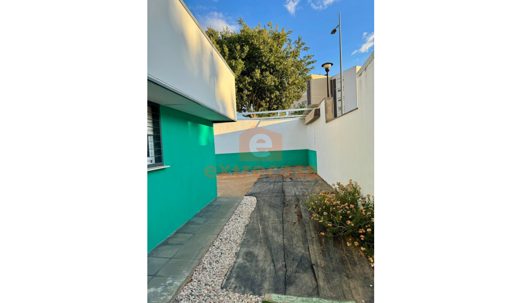 Alquiler de Casa Adosada en La Pilara Badajoz