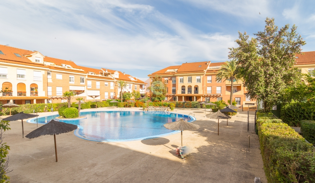 Ático-Dúplex en alquiler en Las Vaguadas