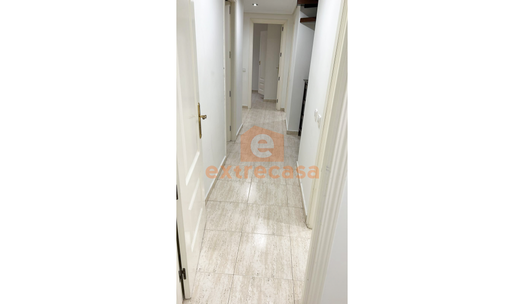 Ático-Dúplex en alquiler en Las Vaguadas