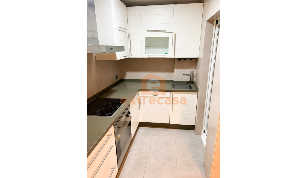 Ático-Dúplex en alquiler en Las Vaguadas