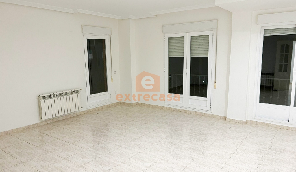 Ático-Dúplex en alquiler en Las Vaguadas