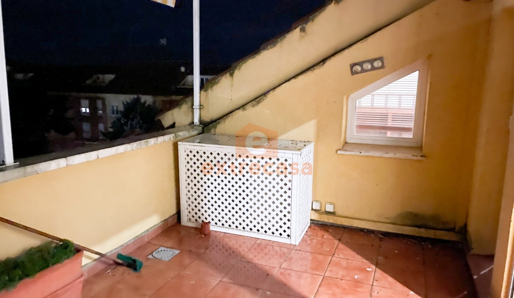 Ático-Dúplex en alquiler en Las Vaguadas