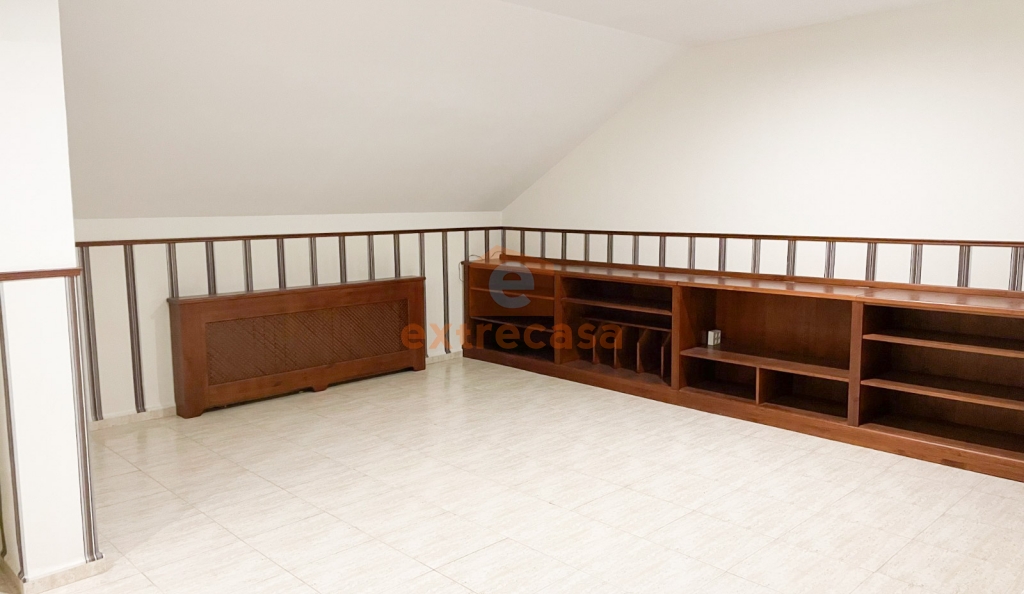 Ático-Dúplex en alquiler en Las Vaguadas