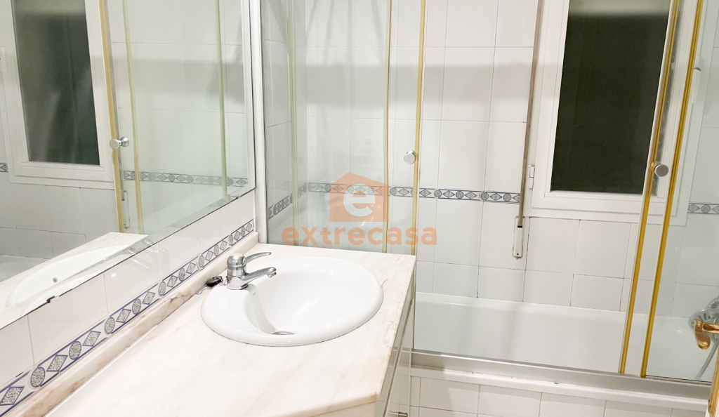 Ático-Dúplex en alquiler en Las Vaguadas