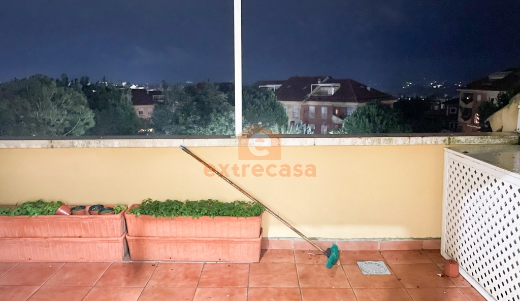 Ático-Dúplex en alquiler en Las Vaguadas