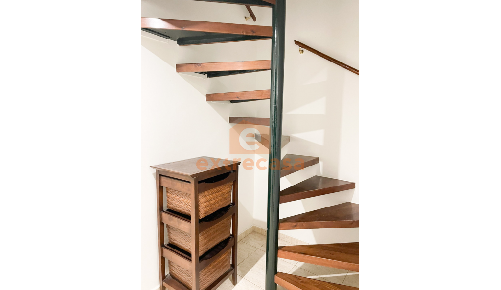 Ático-Dúplex en alquiler en Las Vaguadas