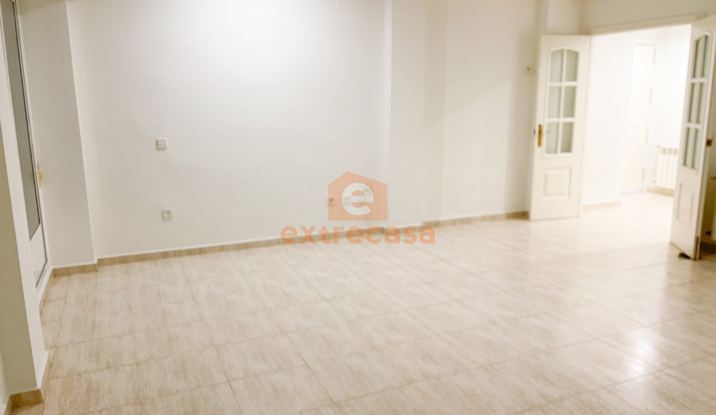 Ático-Dúplex en alquiler en Las Vaguadas