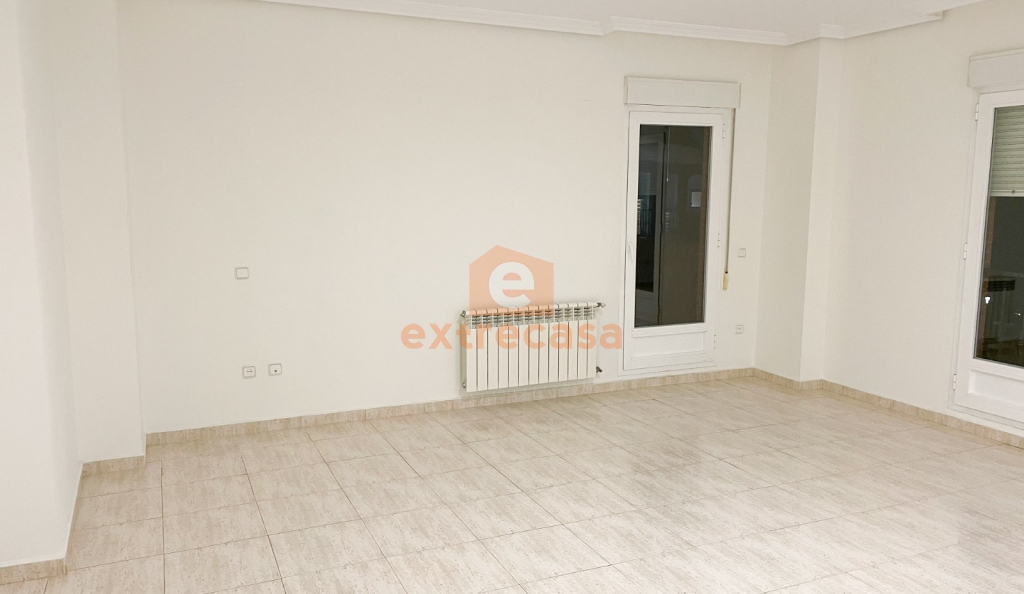 Ático-Dúplex en alquiler en Las Vaguadas