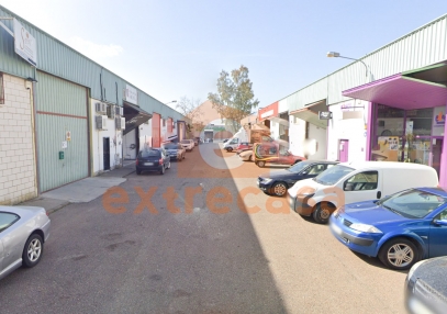Venta de Nave Industrial en Badajoz Capital